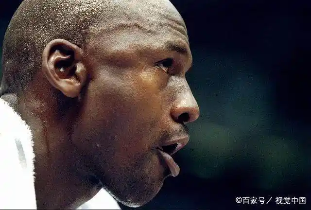 篮球史上最不可思议的进球_nba历史投篮最准的人_篮球历史上最难投进的球
